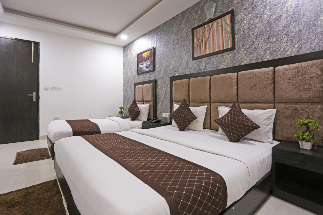 Hotel Grand Belwood Near Delhi Airport Yeni Delhi Dış mekan fotoğraf